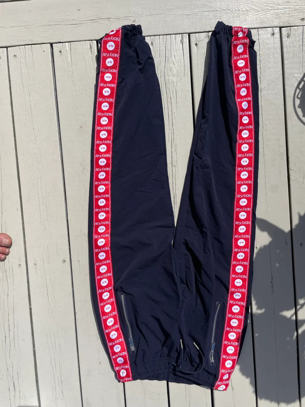 Tights, marineblå med rødt bånd